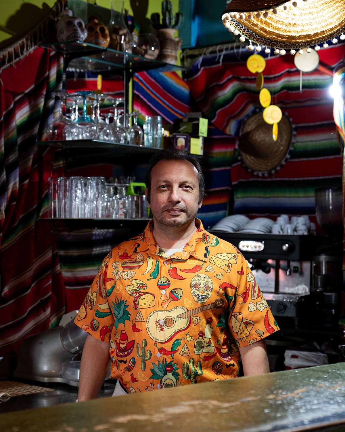 Comerciantes de Arriba, série As Caras do Bairro